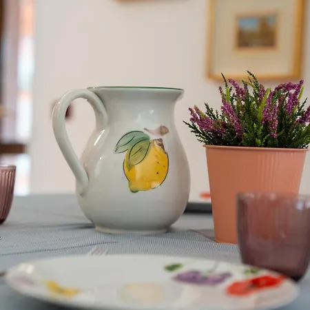 Con Piscina E Terrazzo Apartmán Desenzano del Garda