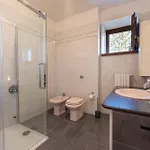 Con Piscina E Terrazzo *