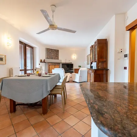 Con Piscina E Terrazzo Apartment *