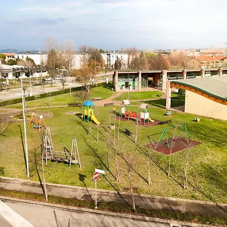 Con Piscina E Terrazzo Desenzano del Garda
